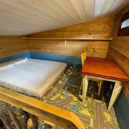 La Tiny House De Chaparon Apartman Lathuile Kültér fotó